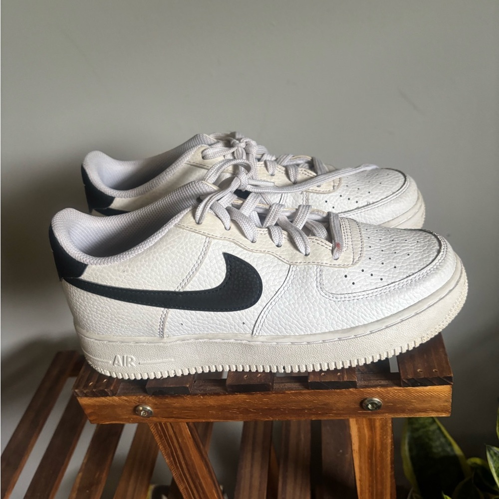Nike Air Classic White Sneakers